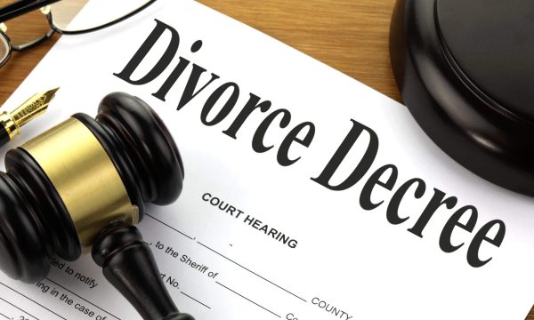 qué dice la ley de divorcio en Colorado