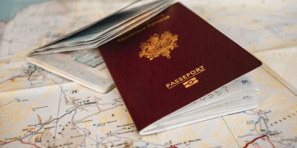 qué es el certificado para viajar a EEUU con pasaporte español
