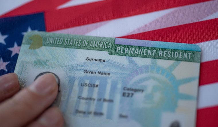 cómo obtener la green card si me caso con un americano