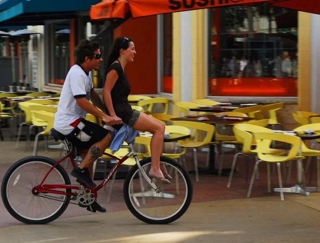 qué idioma hablan en los barrios de Miami