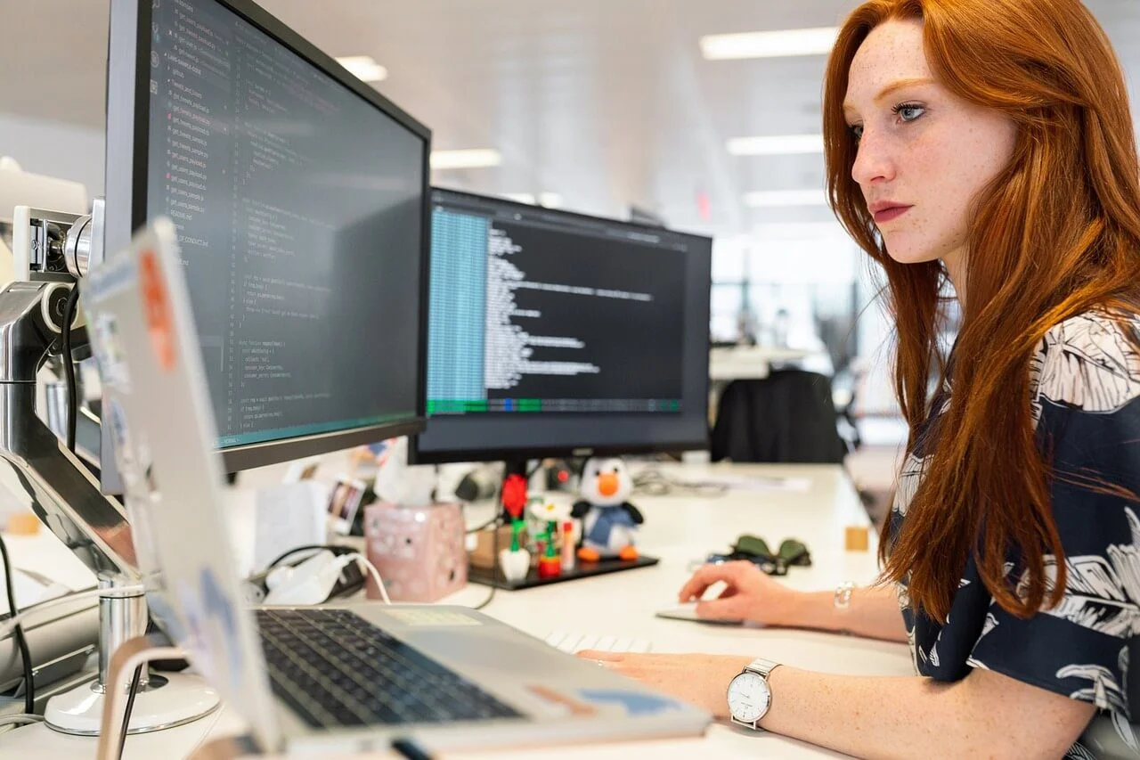 conseguir empleo de administrativo en USA